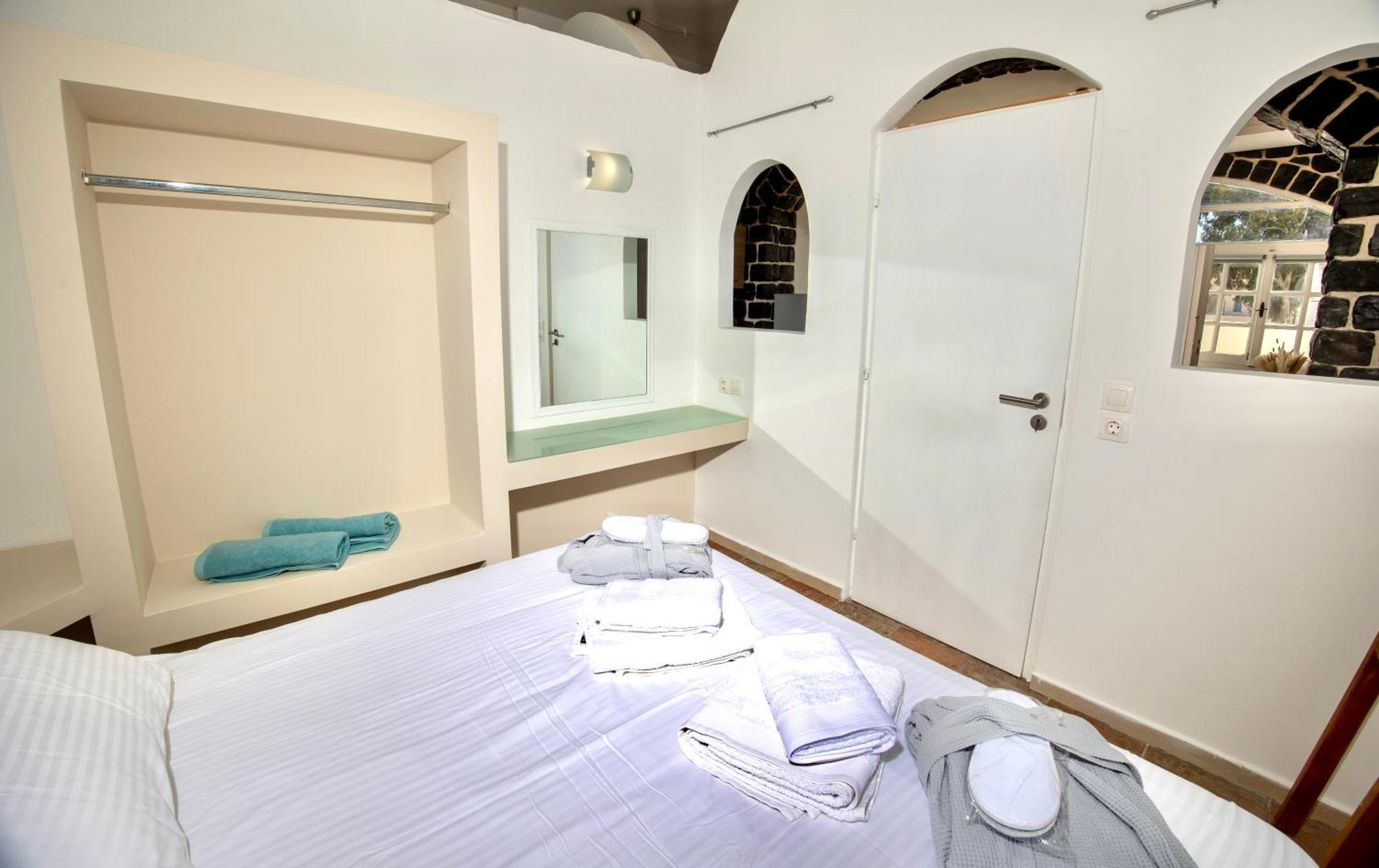 Dawn Suites Santorini Vourvoulos Номер фото