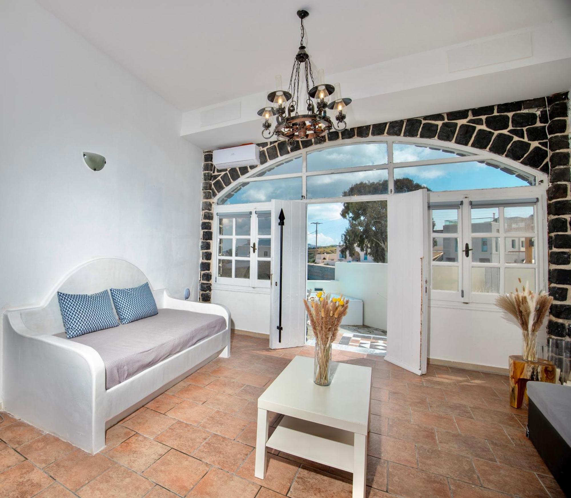 Dawn Suites Santorini Vourvoulos Номер фото